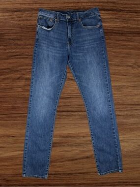 Lucky Brand 410 Athletic Straight Men’s Jeans. Tag 32/34 (Actual 32/32.5)